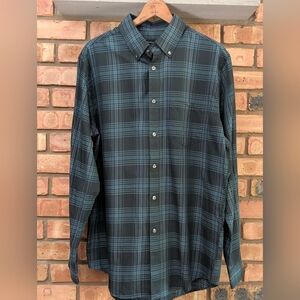 Van Heusen Button Down Plaid Long Sleeve Shirt